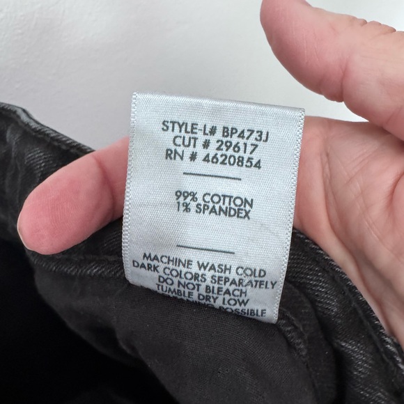 Black barrel leg jeans with raw hem. Worn once. - Picture 5 of 5